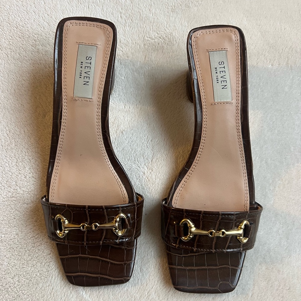 Croc Brown Sandals Steve Madden Block
Low Heel